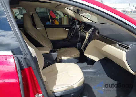 2013 Tesla Model S Performance z USA, uszkodzony, nr VIN 5YJSA1CPXDFP09014